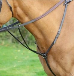 Shires Aviemore Hunt Weight Breastplate